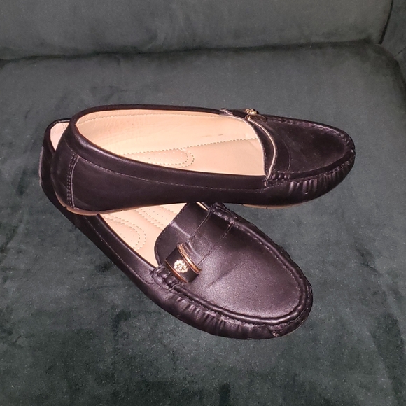 Sorliva Women's Loafers - Picture 2 of 6